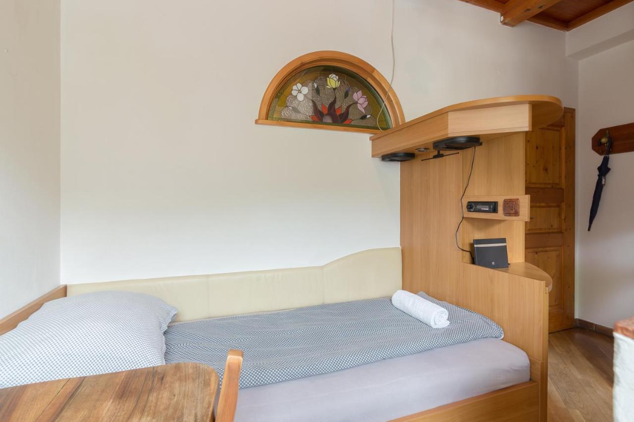Cozy, Bright And Affordable Single Studio - Free Parking Laibach Exterior foto